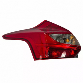 Left headlight for Ford Focus mk3 11-14 pre-rest 5d USA