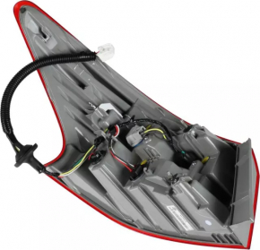 Light outer wing right Nissan Sentra 16-19 rest
