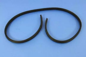 Trunk lid seal Chrysler 200 4d 11-14