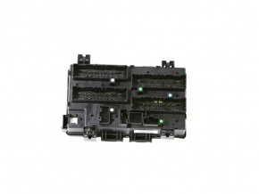 Jeep Grand Cherokee WK2 18-22 underhood fuse box