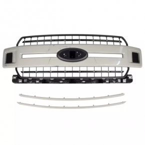 Ford F150 15-20 radiator grille assembly with emblem, scratches, broken, broken mount