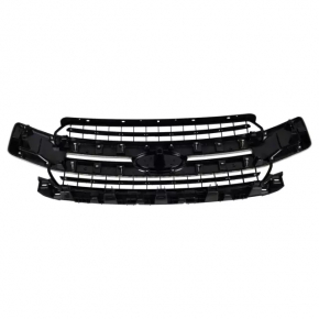 Ford F150 15-20 radiator grille assembly with emblem, scratches, broken, broken mount
