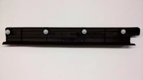 Left hood-to-wing seal for Toyota Tundra 14-21