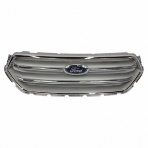 Radiator grill grill Ford Escape MK3 17-19 rest gray with chrome without emblem