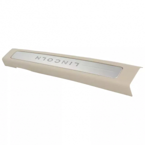 Lincoln MKZ 17-20 front left door sill plate, chrome with backlight, beige, scratches, needs cleaning