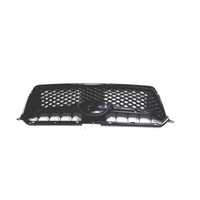 Black radiator grille assembly for Subaru Impreza 15-16, without emblem and moldings