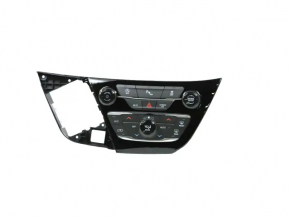 Multimedia and climate control Chrysler Pacifica 18-20