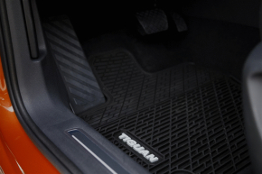 Set of floor mats for 5 seats VW Tiguan 20-24 rubber black