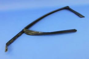 Door molding upper front right Chrysler 200 15-17