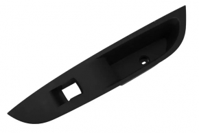 Chevrolet Bolt 17 rear right window lift control trim - black