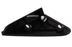 Molding plug wing triangle right Chevrolet Cruze 11-16 mat
