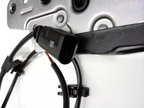VW CC 13-16 bonnet lock, chip cut off