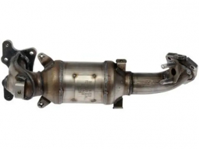 Exhaust manifold with catalytic converter Honda HR-V 16-22 rusty, studs sawed off