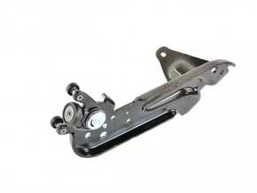 Door hinge lower rear right Chrysler Pacifica 17-