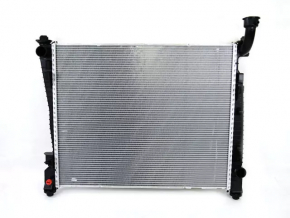 Radiator cooling water Jeep Grand Cherokee WK2 11-15 3.6 under small fan NISSENS