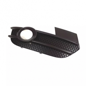 Front bumper grille right Audi Q3 8U 16-17 for solid bumper for fog lights