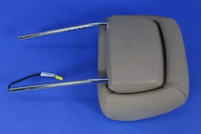 Front left headrest for Jeep Grand Cherokee WK2 14-22, beige leather, ready to clean
