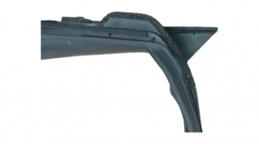 Front left glass seal Toyota Tundra 22-26
