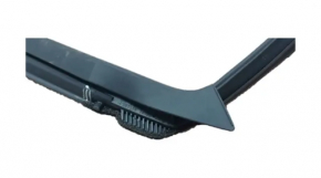 Front left glass seal Toyota Tundra 22-26