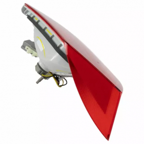 Inner taillight trunk lid left Ford Fiesta 14-19 rest 4d corner broken