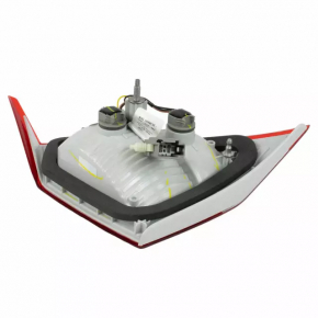 Inner taillight trunk lid left Ford Fiesta 14-19 rest 4d corner broken