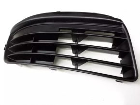 Front bumper grille right VW Jetta 05-10 without fog lights, with overlay, without molding