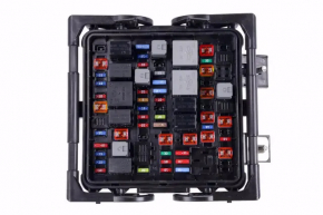 Cadillac CTS 14-15 underhood fuse box with additional