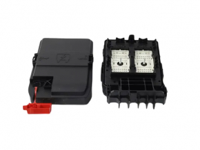 Jeep Grand Cherokee WL 23-24 PHEV underhood fuse box