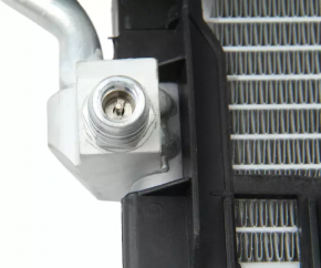 Mercedes W221 air conditioner condenser radiator is crooked, honeycombs are dented