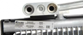 Mercedes W221 air conditioner condenser radiator is crooked, honeycombs are dented