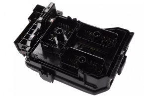 Chevrolet Equinox 23-24 underhood fuse box assembly