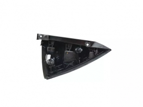 Rear left fender plug Chrysler Pacifica 17-