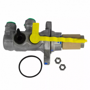Master brake cylinder with reservoir Ford Focus mk3 11-18