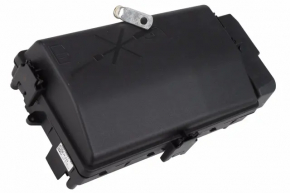Chevrolet Malibu underhood fuse box 13-15 without pzev, complete