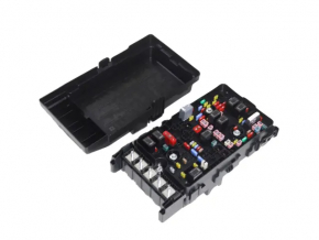 Fuse box underhood Jeep Cherokee KL 19-23 2.4