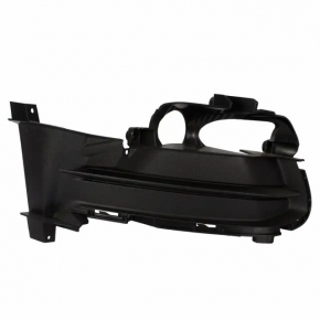 Right fog light cap for Ford Mustang mk6 15-17