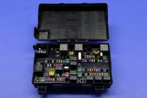 Fuse box underhood Jeep Grand Cherokee WK2 11-15