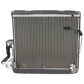 Ford Escape MK4 20-24 Evaporator with Temperature Sensor