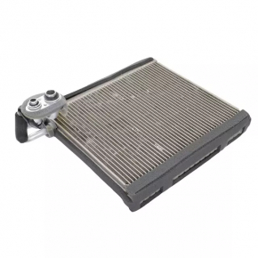 Ford Escape MK4 20-24 Evaporator with Temperature Sensor