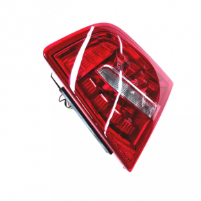 Right inner trunk lid light for Audi A6 09-11