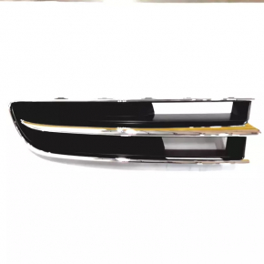 Subaru b9 Tribeca right grille