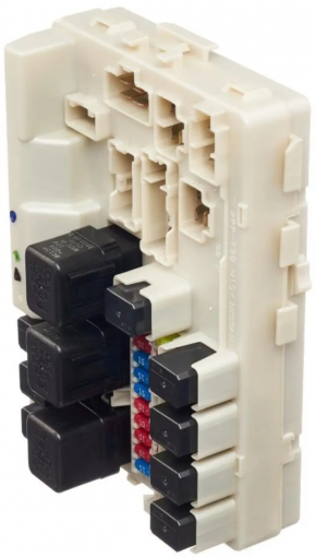 Underhood fuse box Infiniti FX35/45 03-08