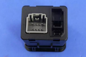 UF Media Module USB/AUX Chrysler 200 15-17